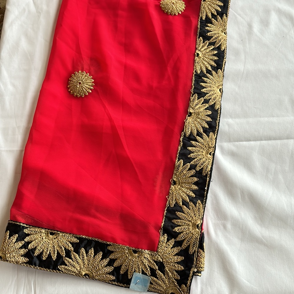 NEW Indian lengha - 3 pc set Red, Black and Gold - Picture 8 of 9